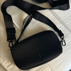 Thacker Crossbody, Like New!